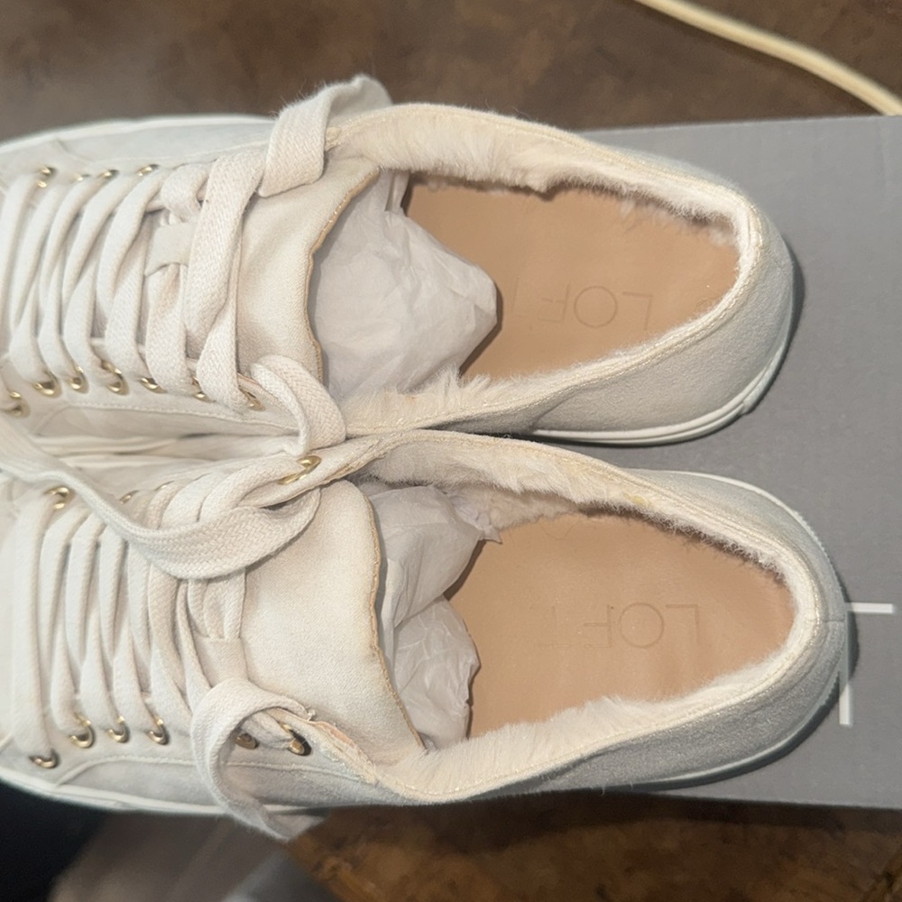 Loft Women's Tennis Shoes Size 6.5 - Picture 3 of 3